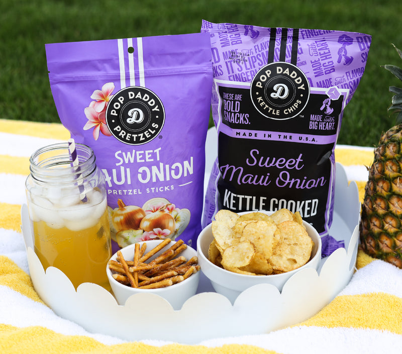 <p>SWEET MAUI ONION<br/>CHIPS & PRETZELS</p>